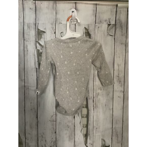 Rise Little Earthling Gray Long Sleeved Star Print One Piece Baby 3-6 Months - Picture 2 of 3